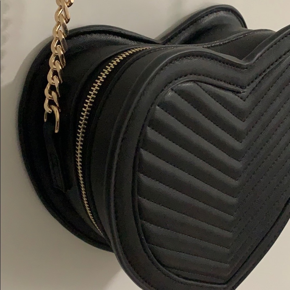 Heart Chevron Crossbody